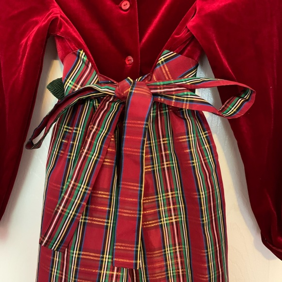 Christmas tartan pattern red dress with velvet top - Picture 10 of 13